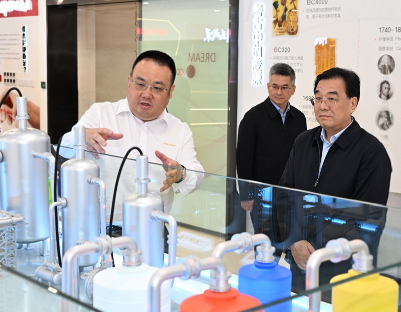 新闻 | 江苏省委书记信长星调研明升国际医疗
